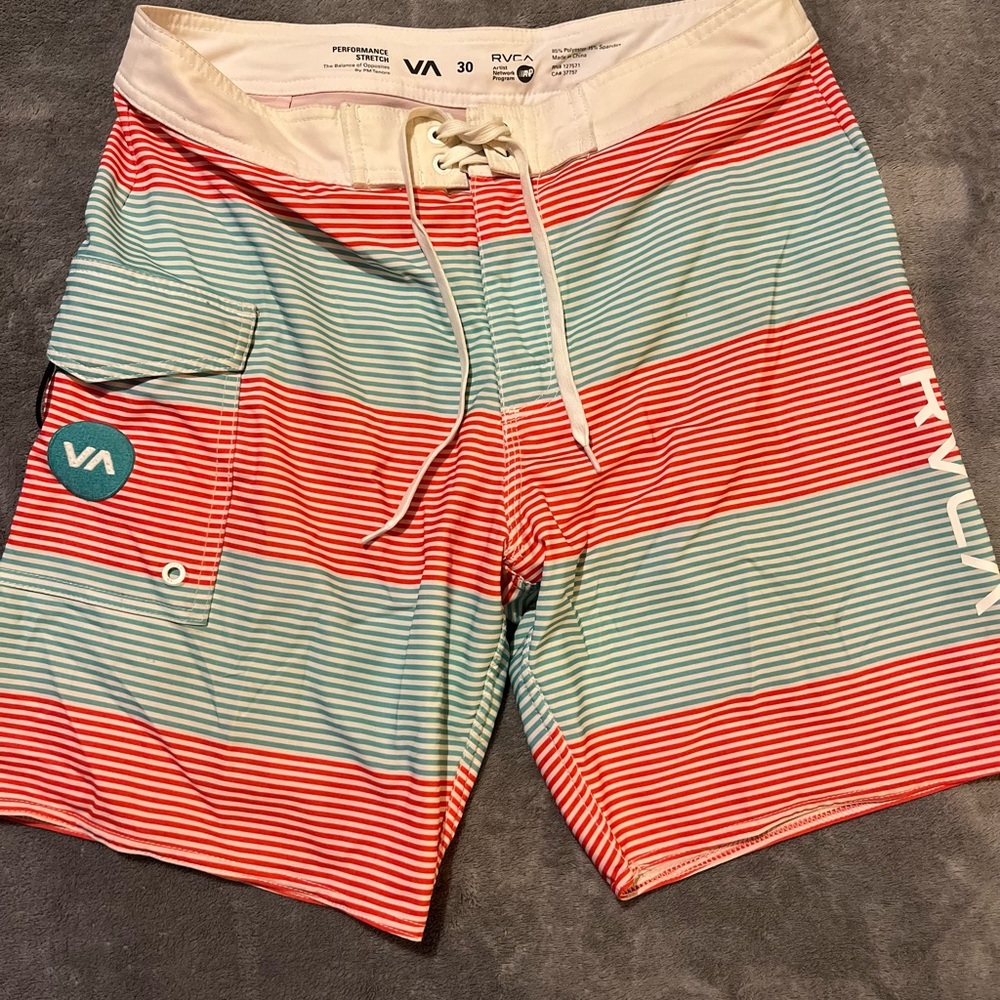 RVCA Mens Size 30 Board Shorts